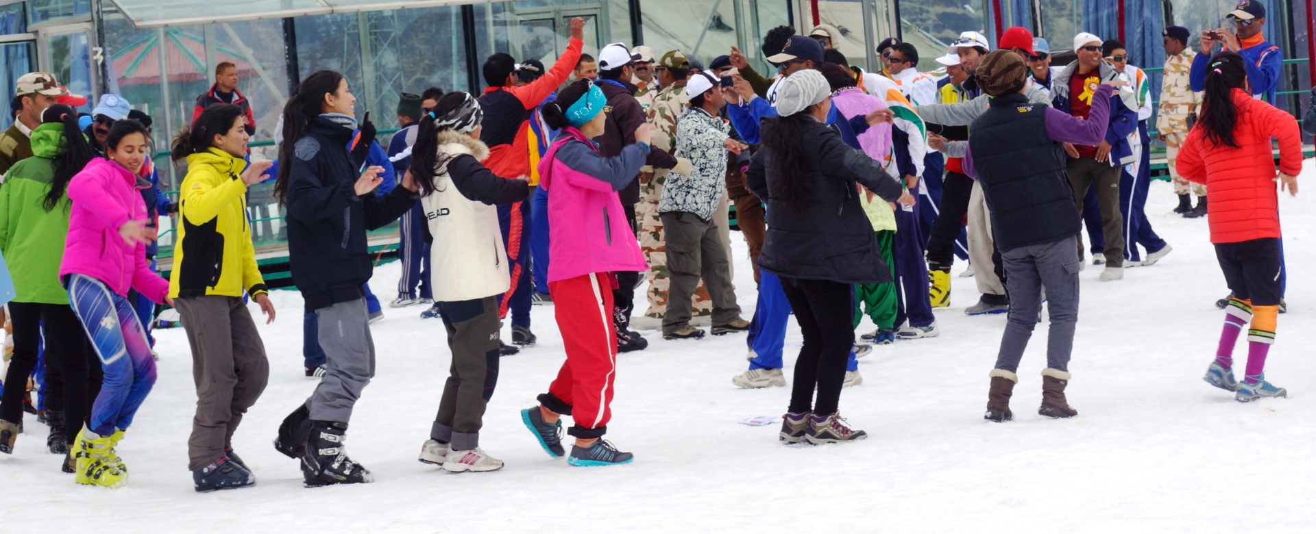 auli-skiing-tour-package
